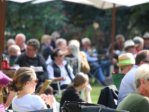 Music In The Gardens - Mitch King - ACT Tourism 1