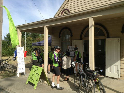 Yarck Country Market - ACT Tourism 1