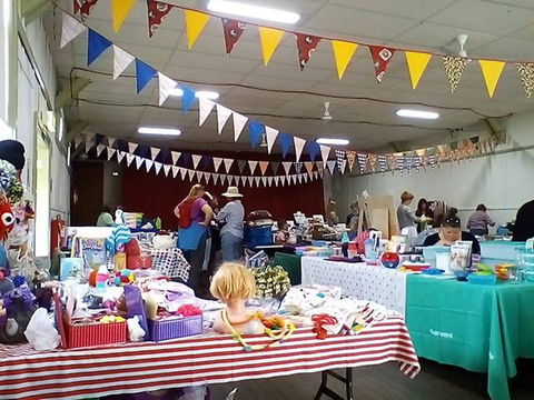 Tarago Craft, Art, Produce Seasonal (CAPS) Market - ACT Tourism 0