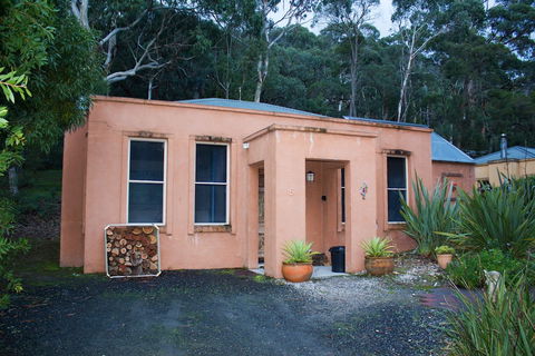 Marwood Villas - ACT Tourism 3