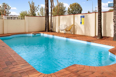 Econo Lodge Griffith Motor Inn - ACT Tourism 3