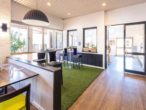 Ibis Styles Karratha - ACT Tourism 0