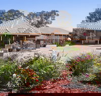 The Standpipe Golf Motor Inn - ACT Tourism