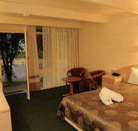 Absolute Lakes Entrance - ACT Tourism