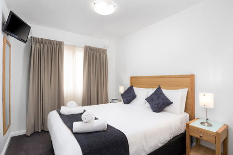 Fawkner Executive Suites & Serviced Apartments - ACT Tourism 7