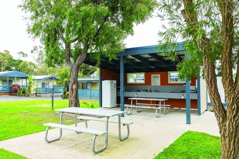 Amaroo Holiday Park - ACT Tourism 1