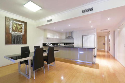 Verandah Apartments - ACT Tourism 4