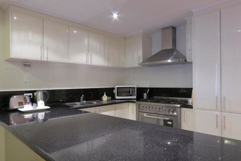 Verandah Apartments - ACT Tourism 3