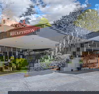 Cotswold Gardens - ACT Tourism