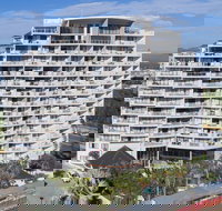 Broadbeach Savannah Hotel  Resort - ACT Tourism