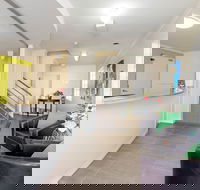 Redcliffe Motor Inn - ACT Tourism