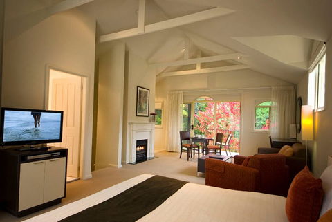 Falls Mountain Retreat - ACT Tourism 4