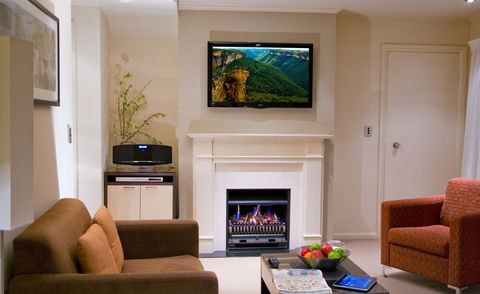 Falls Mountain Retreat - ACT Tourism 5