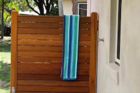 Mi Casa Holiday House - ACT Tourism 1