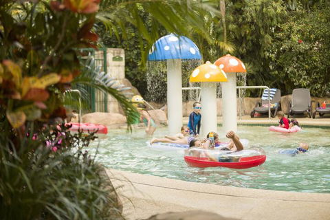 Ashmore Palms Holiday Village - ACT Tourism 4