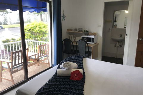 Ocean Breeze Motel - ACT Tourism 5