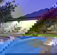 Pioneer Motel - ACT Tourism