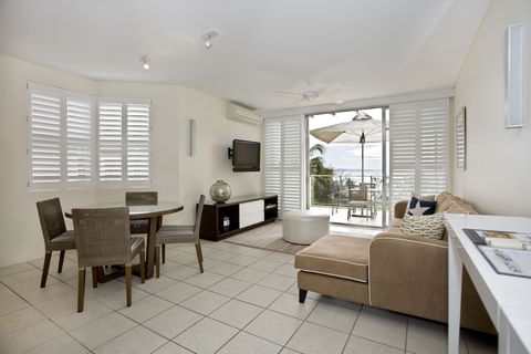Maison Noosa Beachfront Resort - ACT Tourism 3