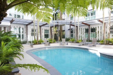 The Emerald Resort Noosa - ACT Tourism 1