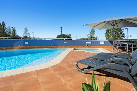 ULTIQA Shearwater Resort - ACT Tourism 1