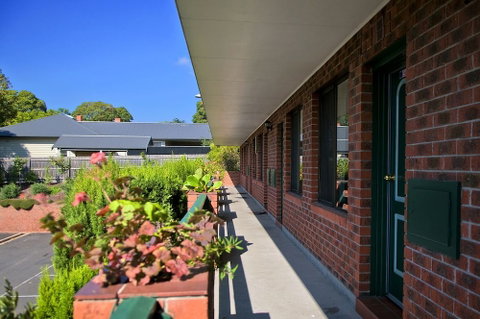 Lamplighter Motel - ACT Tourism 0