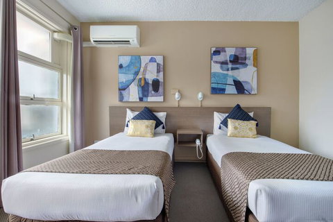 The Metropolitan Springhill - ACT Tourism 6