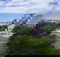 Hyde Park Inn - ACT Tourism