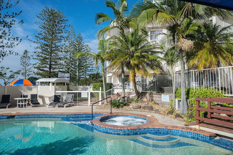 Golden Shores Holiday Club - ACT Tourism 3