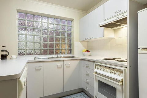 Alphington Serviced Apartments - ACT Tourism 6