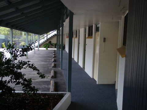 West Coaster Motel - ACT Tourism 0