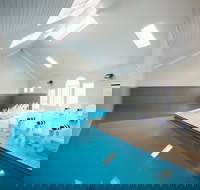 Deep Blue Hotel  Hot Springs - ACT Tourism