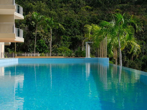 Azure Sea Whitsunday Resort - ACT Tourism 0