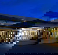 Country Plaza Queanbeyan - ACT Tourism