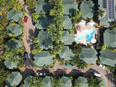 Palms City Resort - ACT Tourism 1