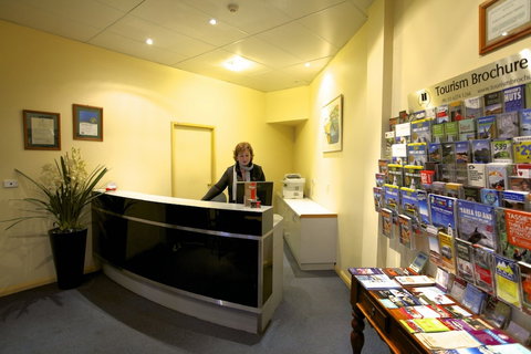 Mayfair Plaza Motel - ACT Tourism 2