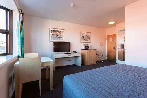 Mayfair Plaza Motel - ACT Tourism 6