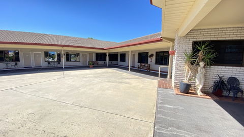 Sapphire City Motor Inn, Inverell - ACT Tourism 4