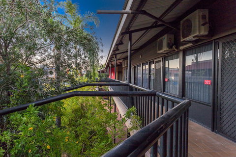 Diplomat Motel Alice Springs - ACT Tourism 3