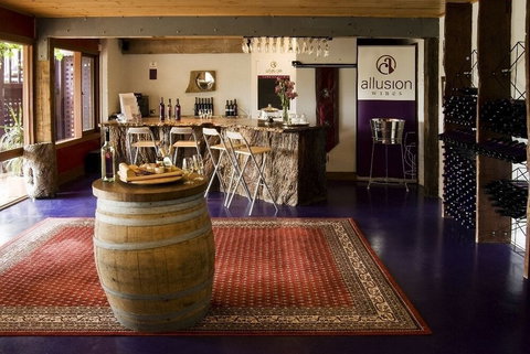 Allusion Wines Cottages - ACT Tourism 6