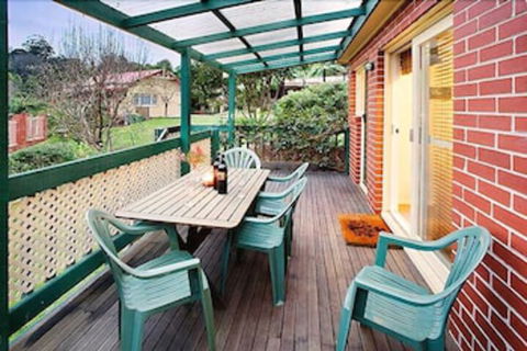 Annie's Escape In Warburton - ACT Tourism 5