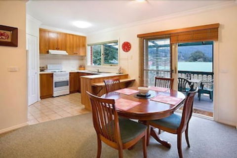 Annie's Escape In Warburton - ACT Tourism 2