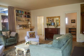 Athelney Cottage - ACT Tourism 4