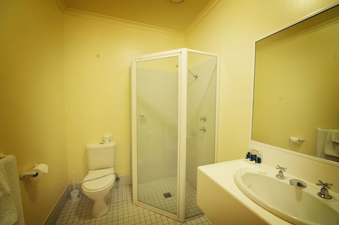 Hotel Victoria - Griffith - ACT Tourism 4