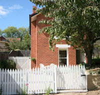 Annies Garden Cottage - ACT Tourism