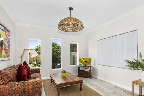 Fairlight Tweed Coast Holidays  - ACT Tourism 1