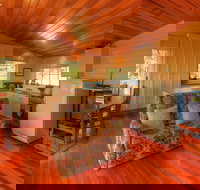 Island View Spa Cottage - ACT Tourism