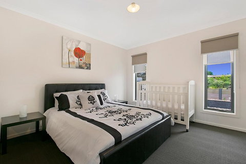 Palm Grove Beach House Dromana - ACT Tourism 4