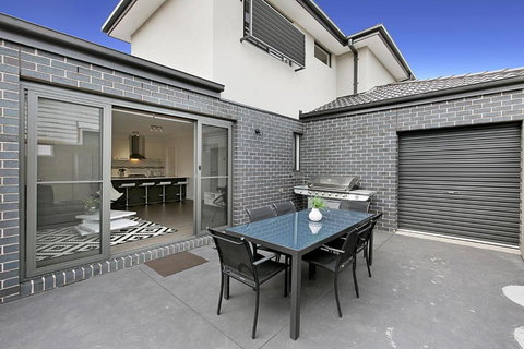 Palm Grove Beach House Dromana - ACT Tourism 1