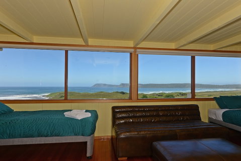 Cloudy Bay Villa - ACT Tourism 6