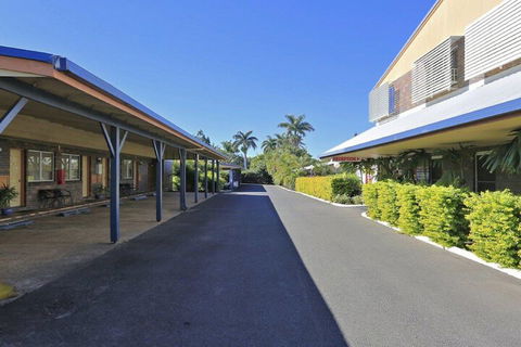 Smart Motel Bert Hinkler - ACT Tourism 3